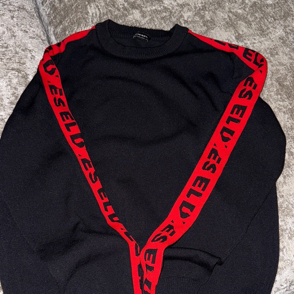 Black and Red Men's Sweater